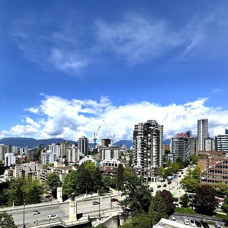 Stunning Ocean Apartment Vancouver Bagian luar foto