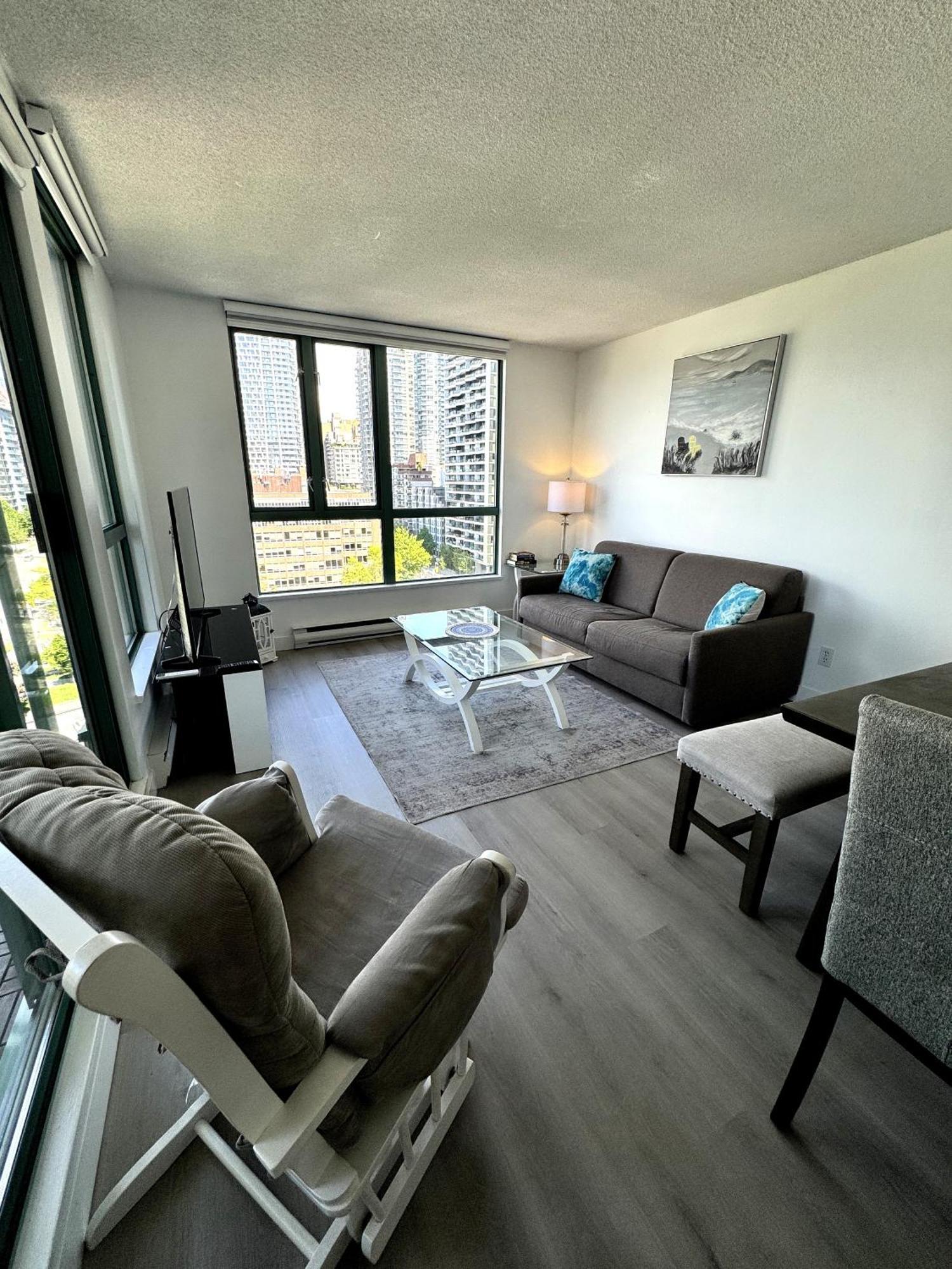 Stunning Ocean Apartment Vancouver Bagian luar foto