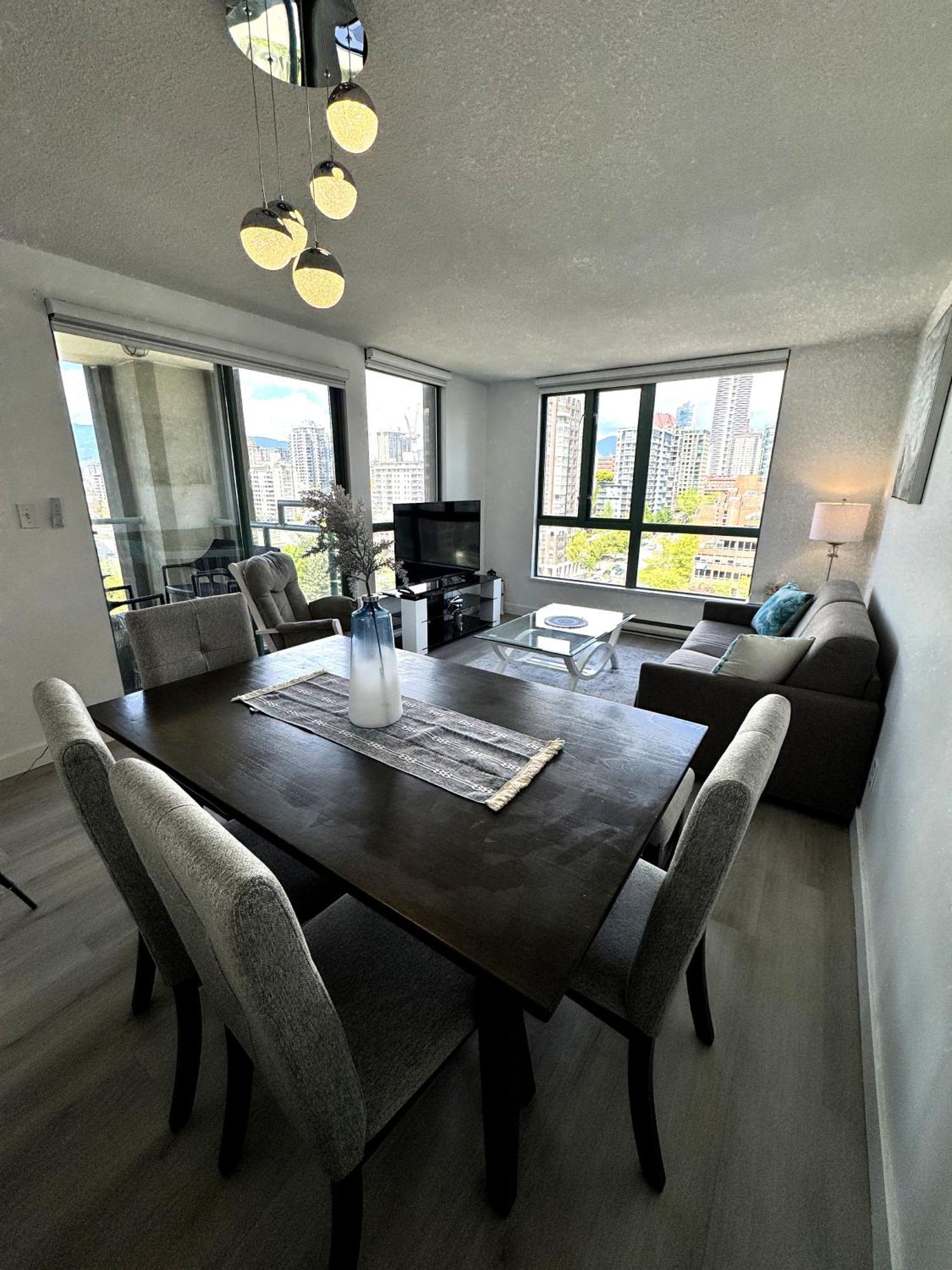 Stunning Ocean Apartment Vancouver Bagian luar foto