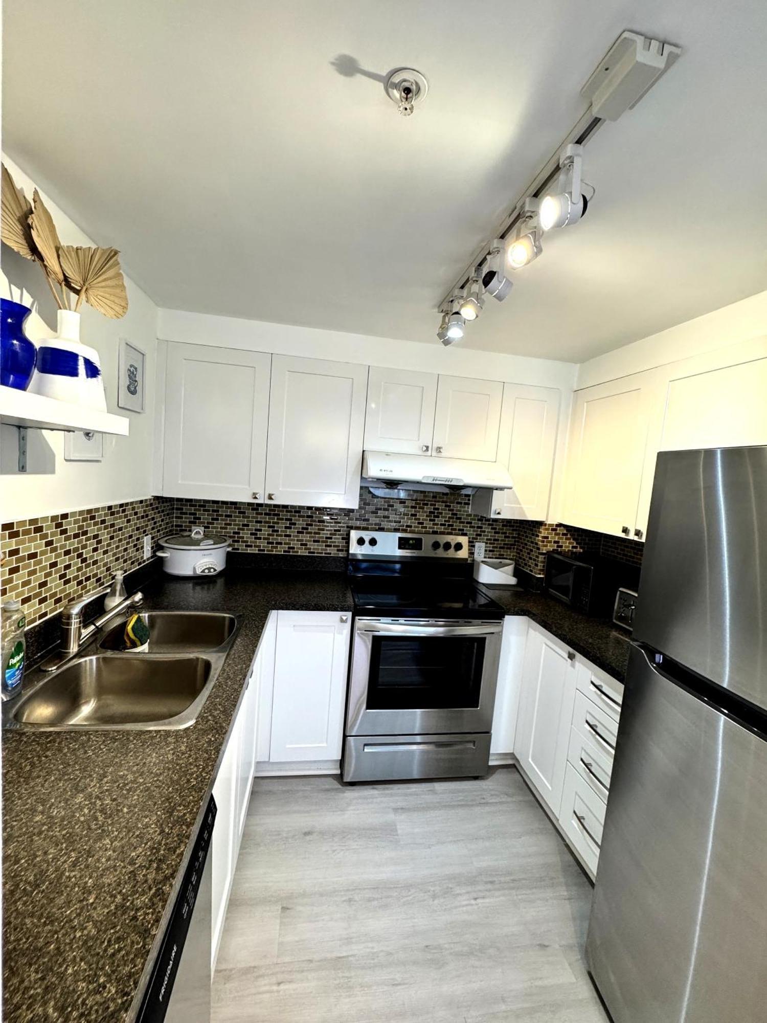 Stunning Ocean Apartment Vancouver Bagian luar foto